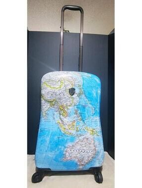 HEYS HARD SHELL LUGGAGE WORLD GLOBE MAP WHEELS EXPANDABLE COMPARTMENT CARRY ON